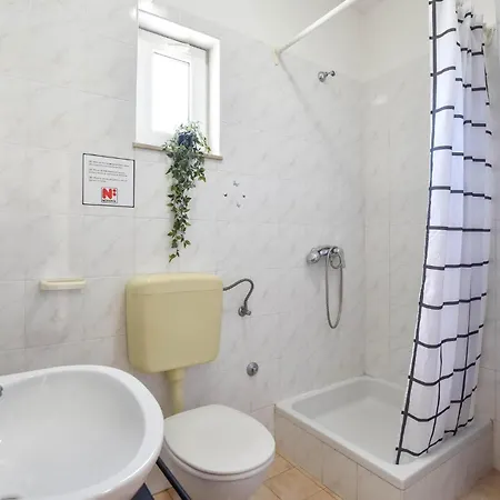 בית נופש In Poljica With House Sea View מרינה